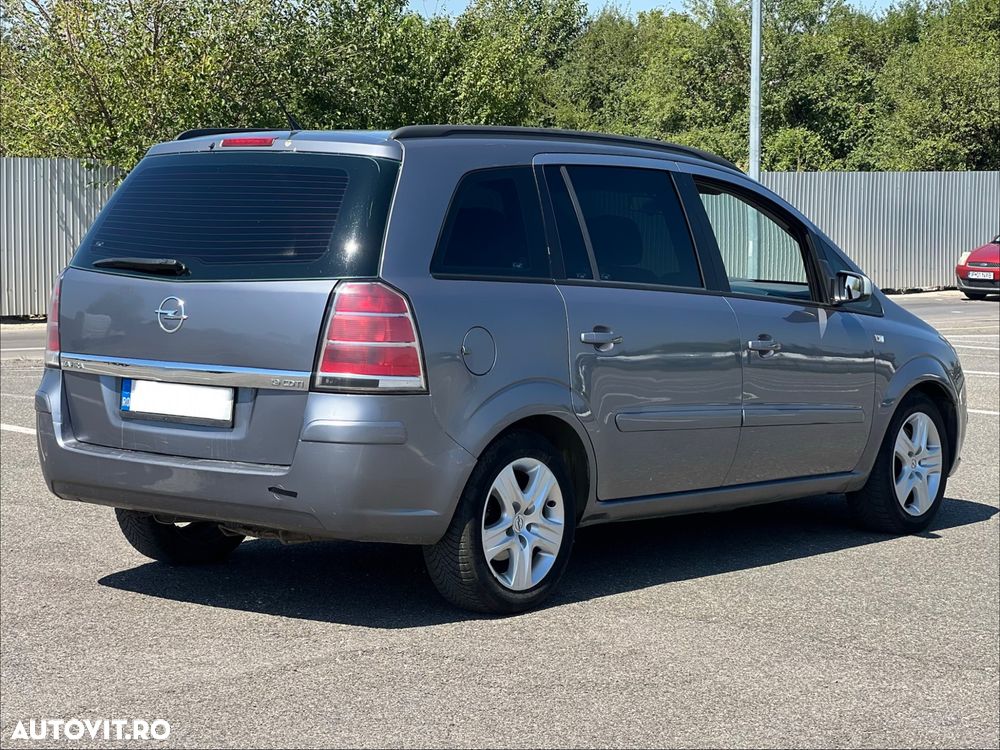 Opel Zafira 1.9 CDTI Cosmo - 4