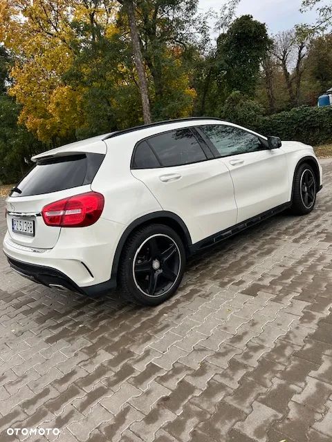Mercedes-Benz GLA 180 (CDI) d 7G-DCT AMG Line - 6