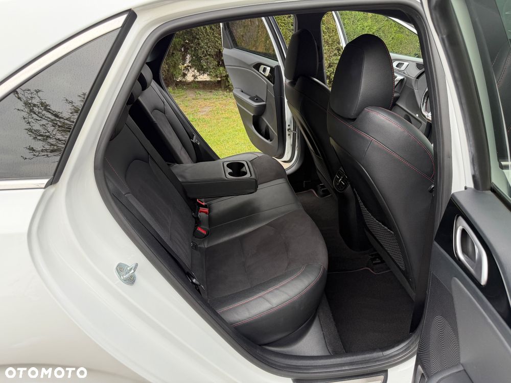Kia Ceed 1.6 T-GDI GT-Challenge - 28