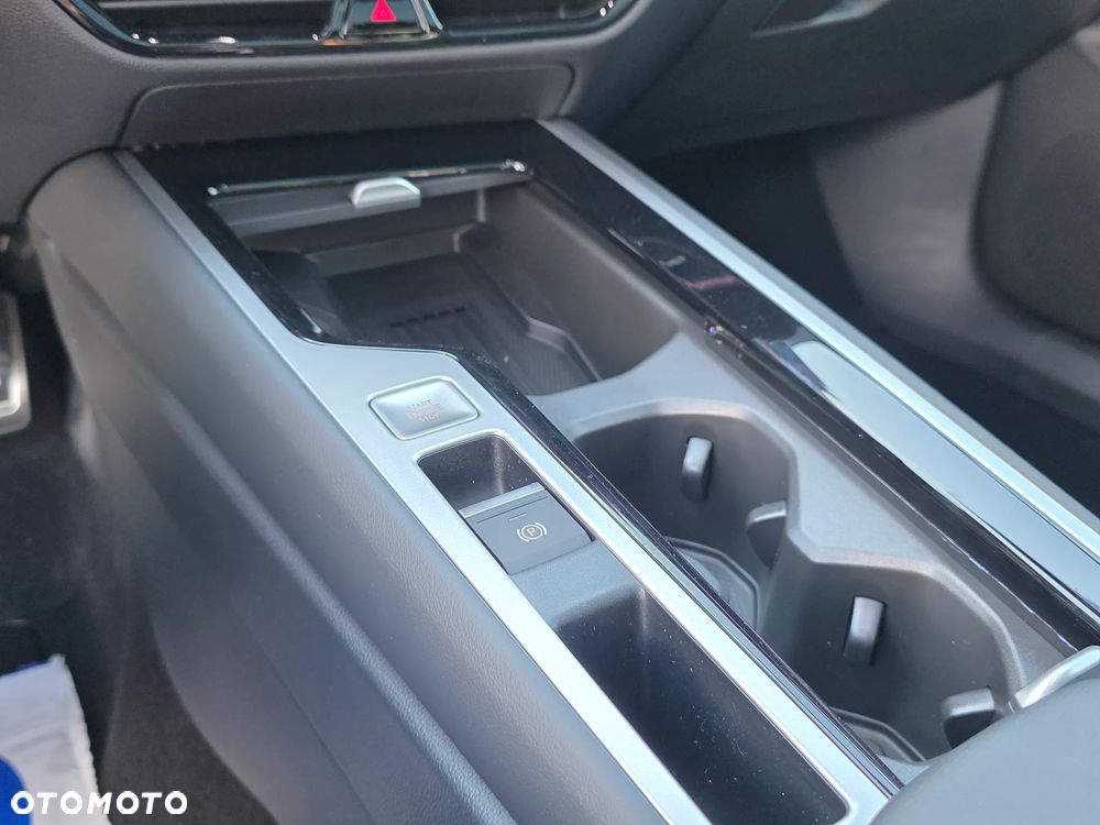Volkswagen Passat Variant 2.0 TSI R-Line Plus DSG - 36