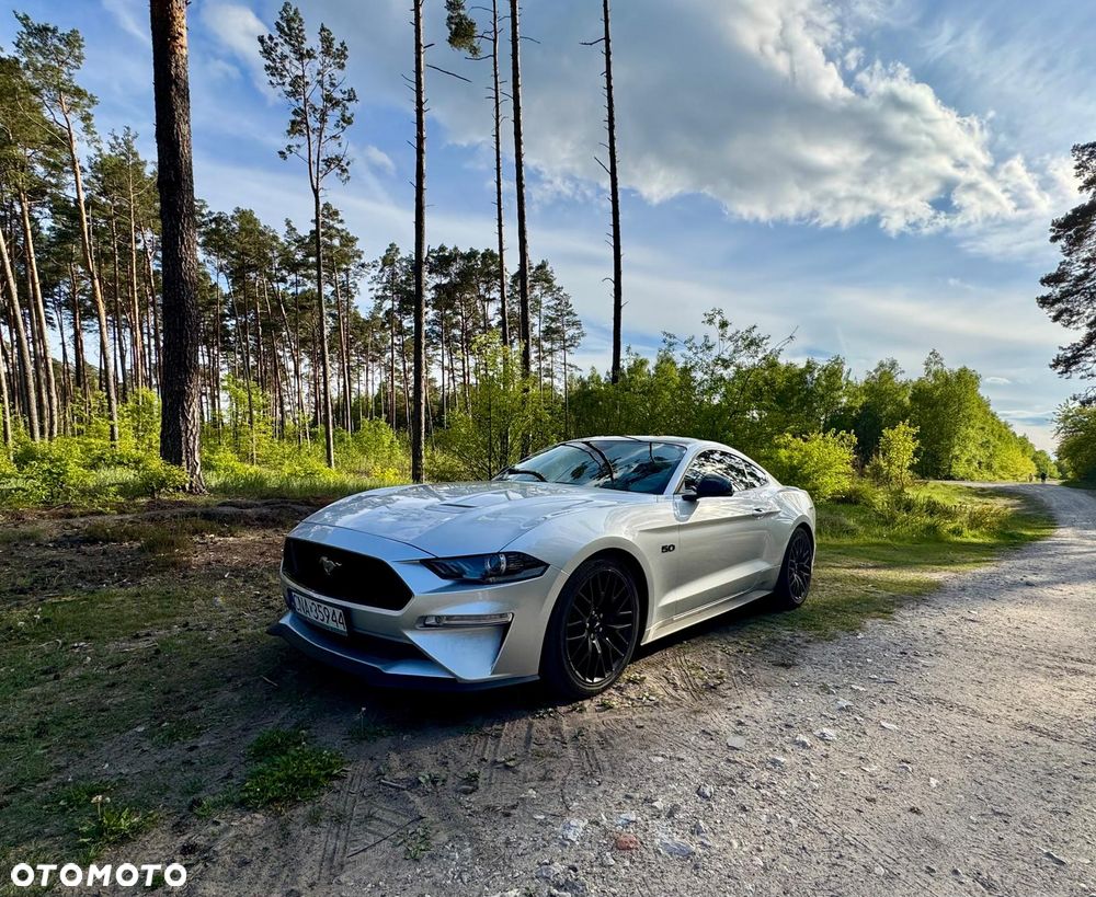 Ford Mustang - 1