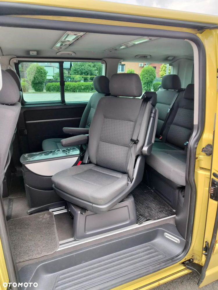 Volkswagen Multivan - 7