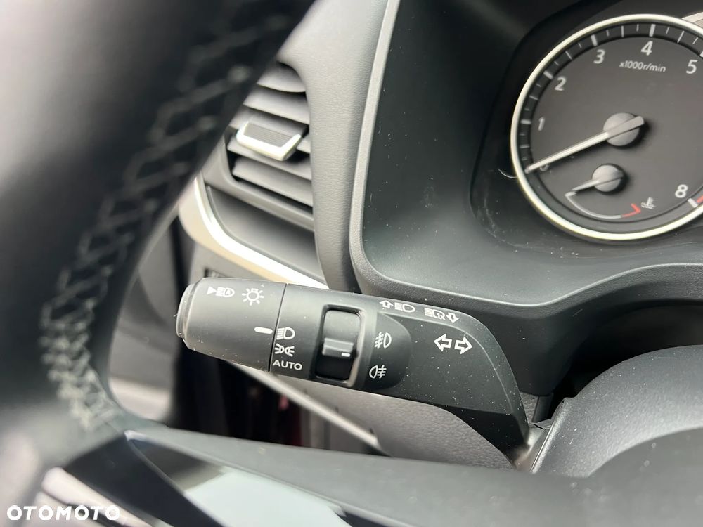 Nissan Qashqai 1.3 DIG-T AKARI - 16