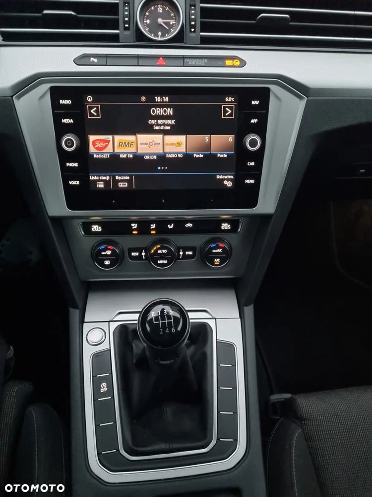 Volkswagen Passat 1.5 TSI EVO Business - 36