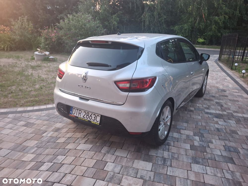 Renault Clio 1.2 16V 75 Limited - 5
