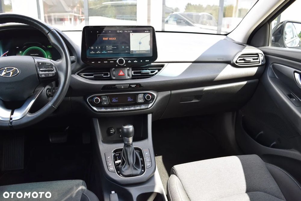 Hyundai i30 1.5 T-GDI 48V Executive DCT - 30