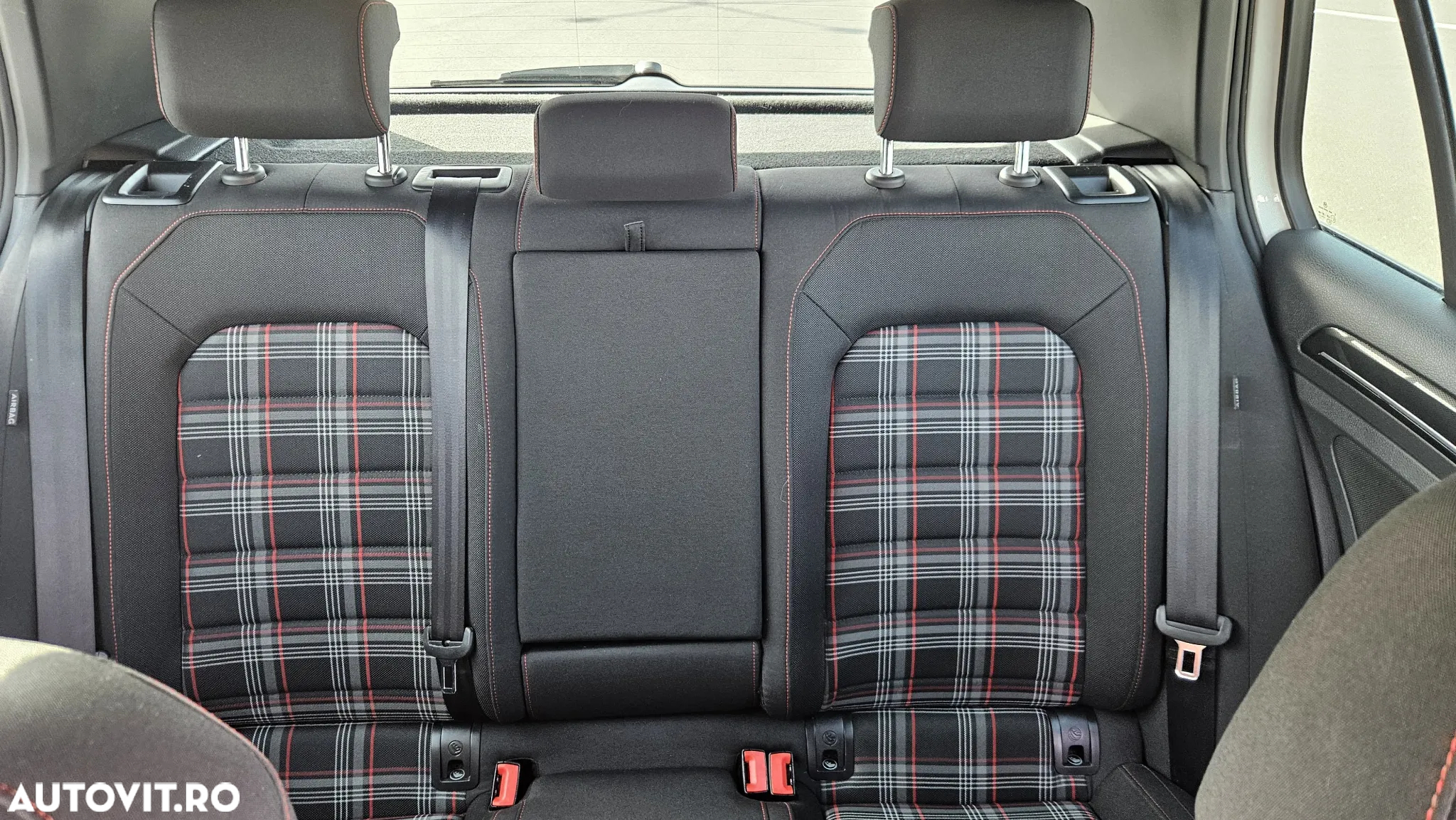 Volkswagen Golf 2.0 TSI BMT GTI Performance - 17