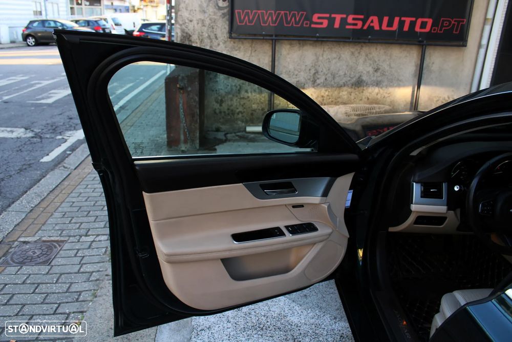 Jaguar XF 2.0 D Pure Aut. - 19