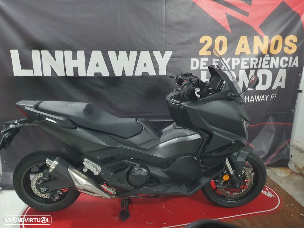 Honda Forza 750 - 1