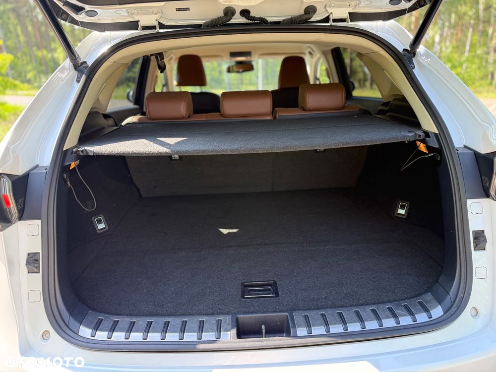Lexus NX 200t Prestige AWD - 28