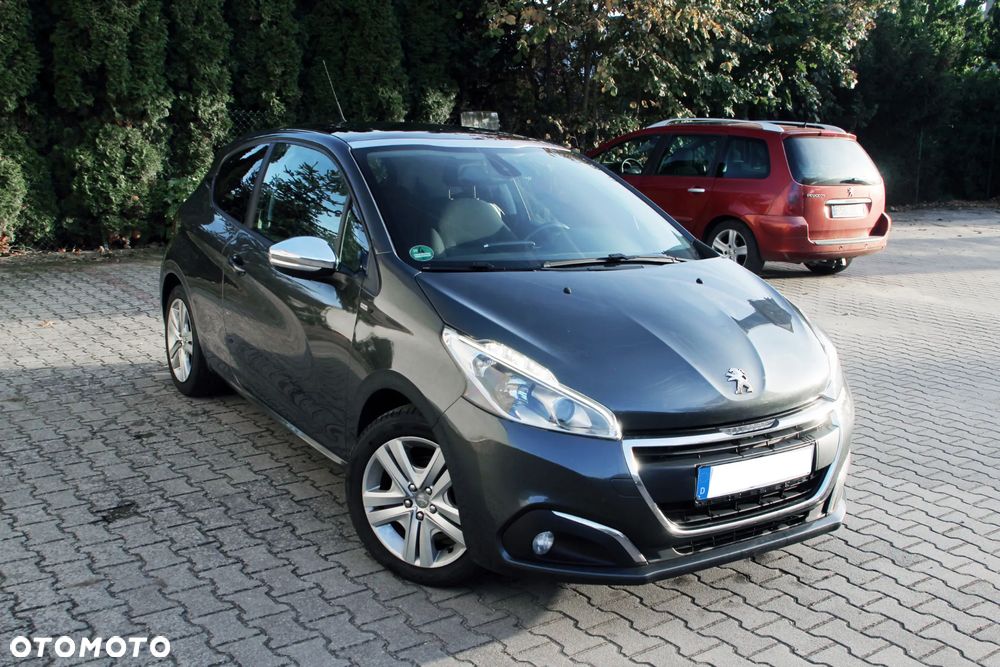 Peugeot 208 1.6 BlueHDi Allure S&S - 1