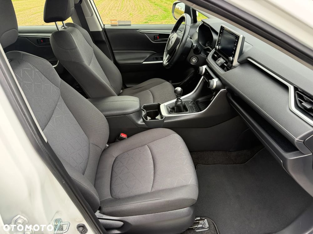 Toyota RAV4 2.0 Comfort 4x2 - 6