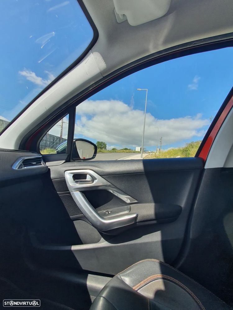 Peugeot 2008 PureTech 130 Stop&Start Allure - 17