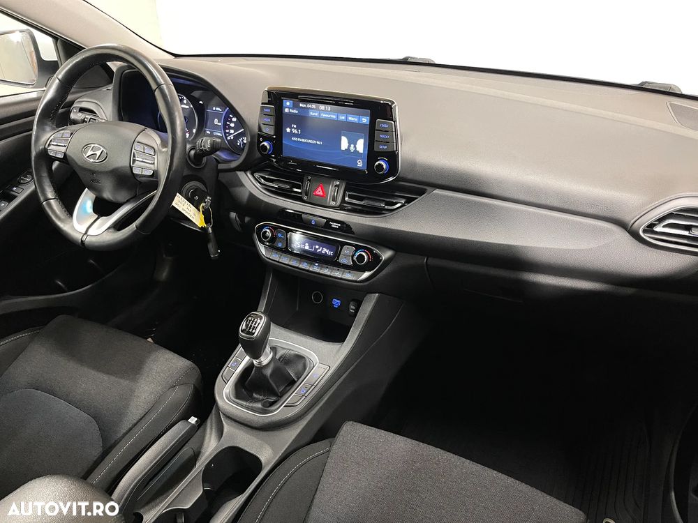 Hyundai i30 1.5 110CP M/T Highway - 9