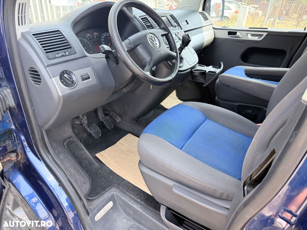 Volkswagen Multivan - 5