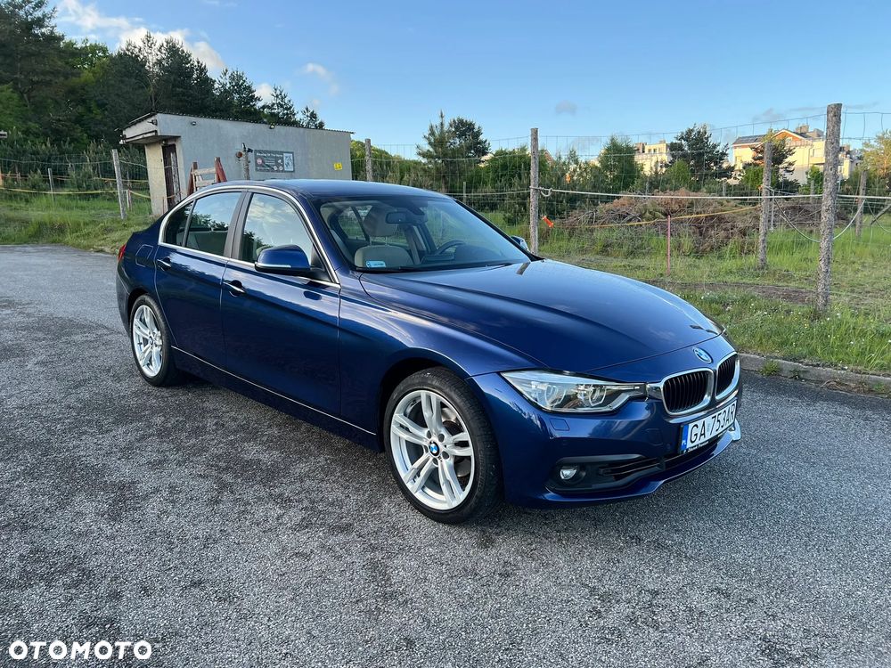 BMW Seria 3 320i Advantage - 8