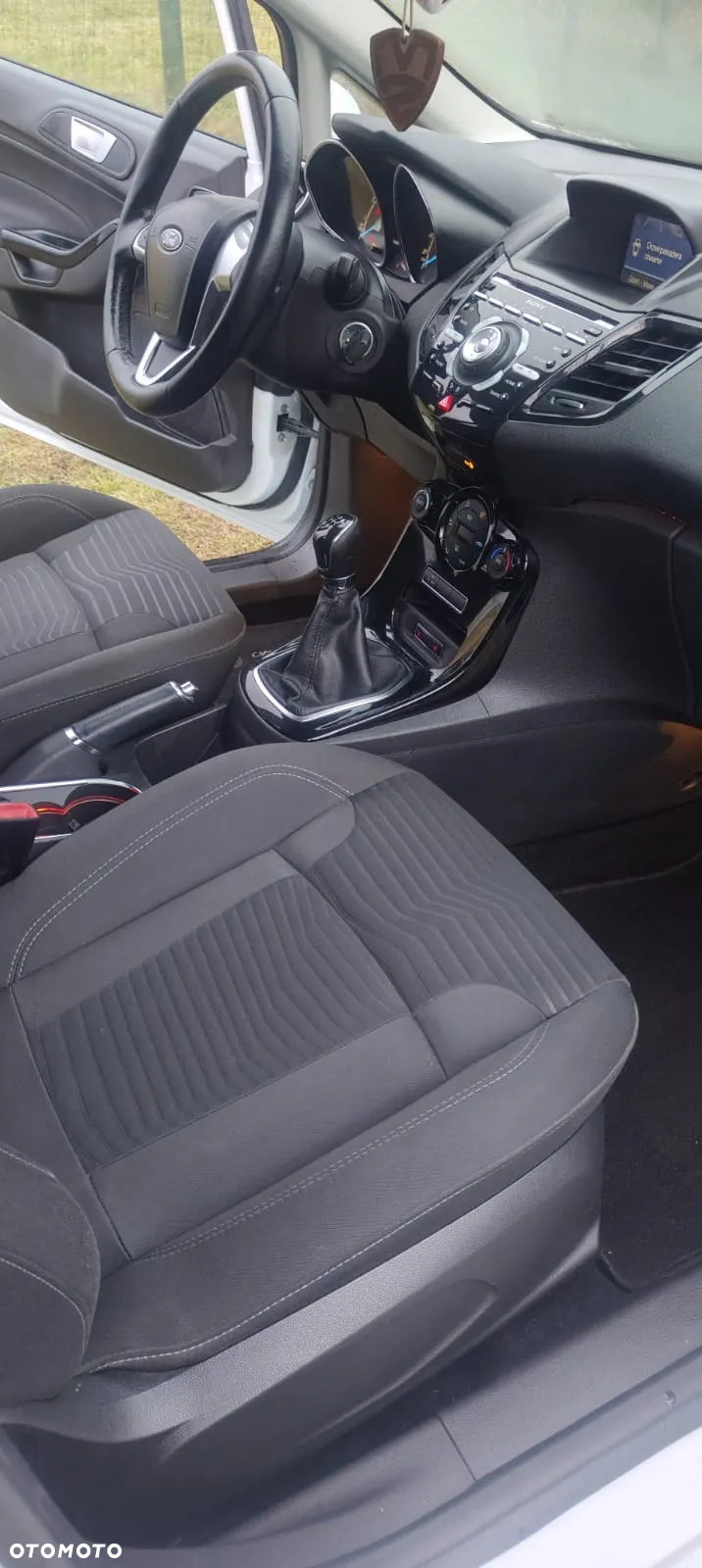 Ford Fiesta 1.0 EcoBoost Start-Stop Titanium - 21