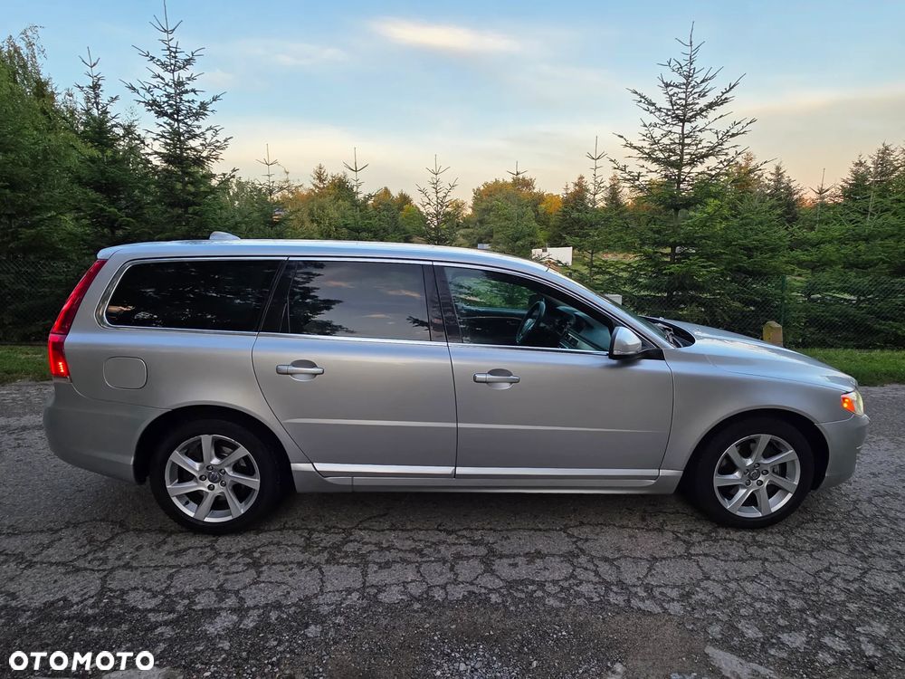Volvo V70 D5 AWD Dynamic Summum - 21