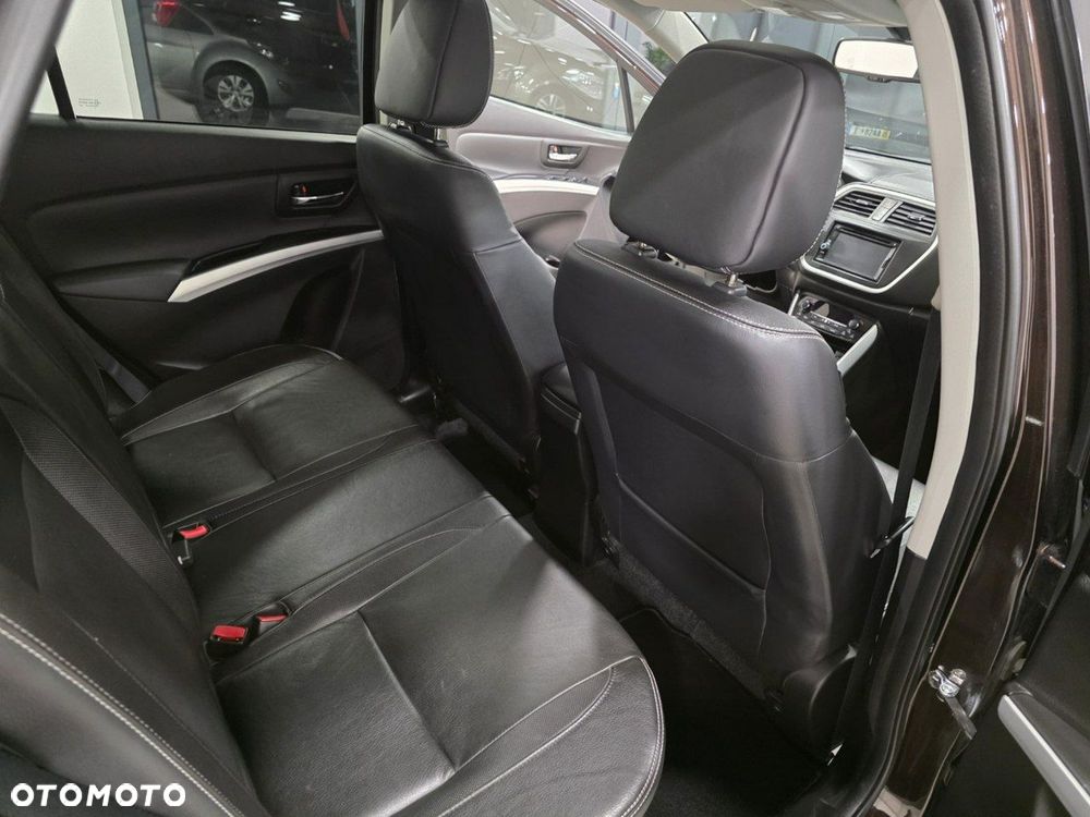 Suzuki SX4 S-Cross 1.6 XLED - 18