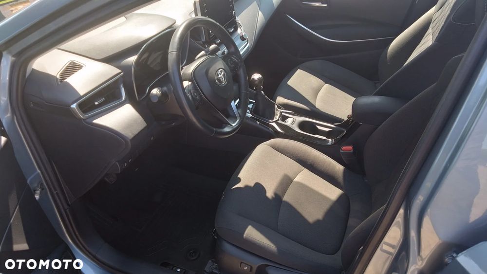 Toyota Corolla 1.6 Comfort - 16