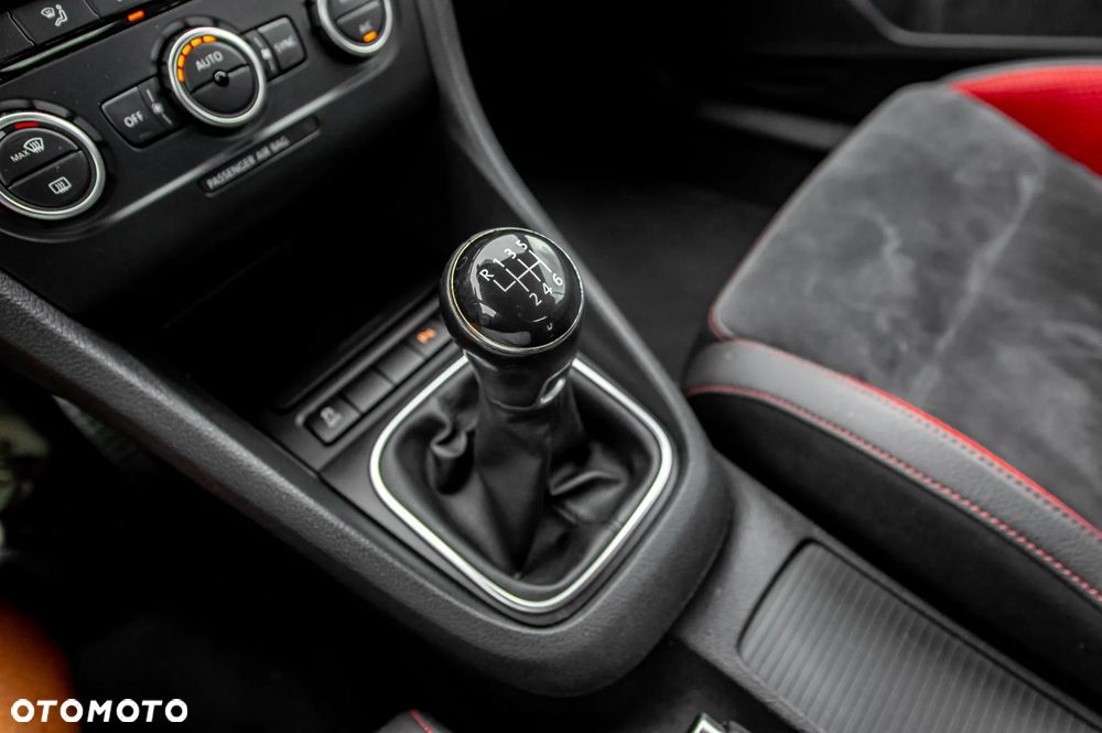 Volkswagen Golf Cabrio 1.4 TSI Cup - 34