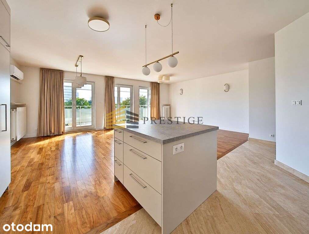 ** Apartament w budynku z basenem i fitness**