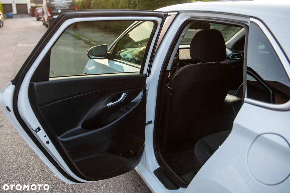 Hyundai i30 1.4 T-GDI YES - 29