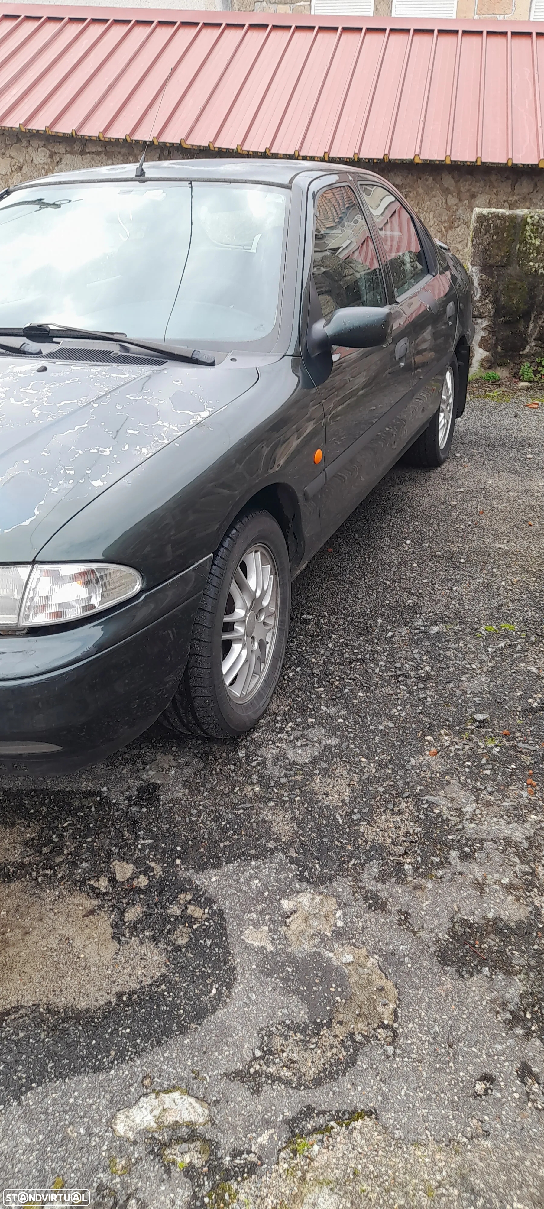 Ford Mondeo 1.8 TD Ghia - 5