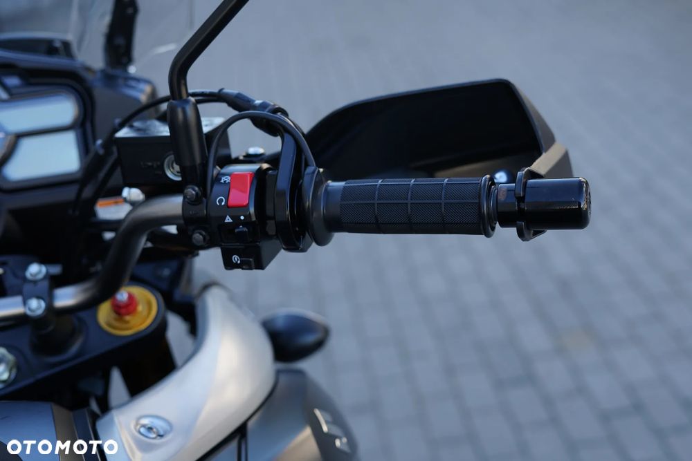 Suzuki DL - 16