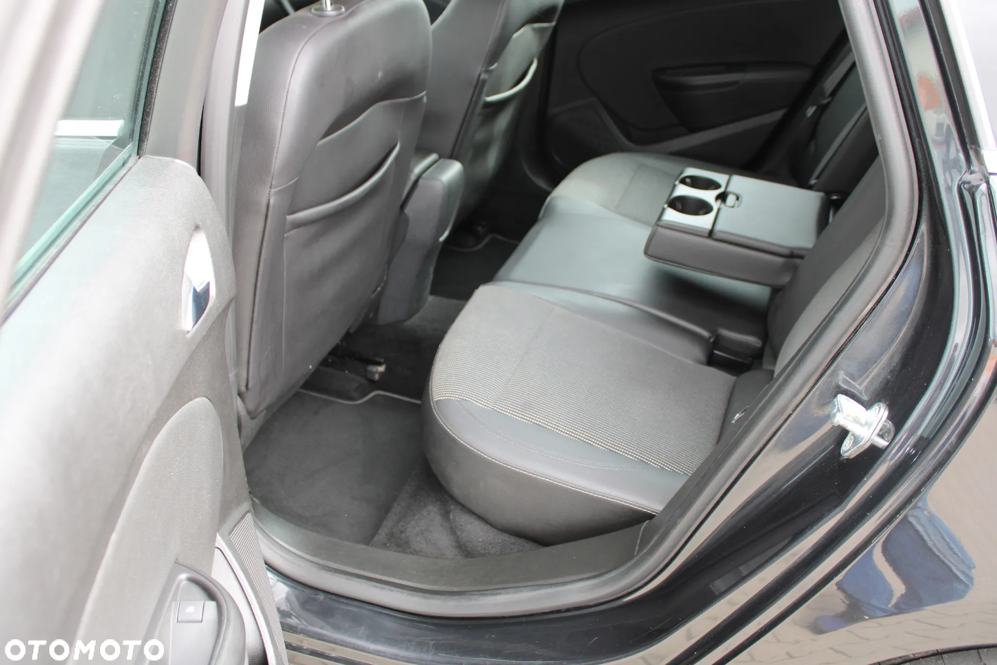 Opel Astra IV 2.0 CDTI Sport - 31