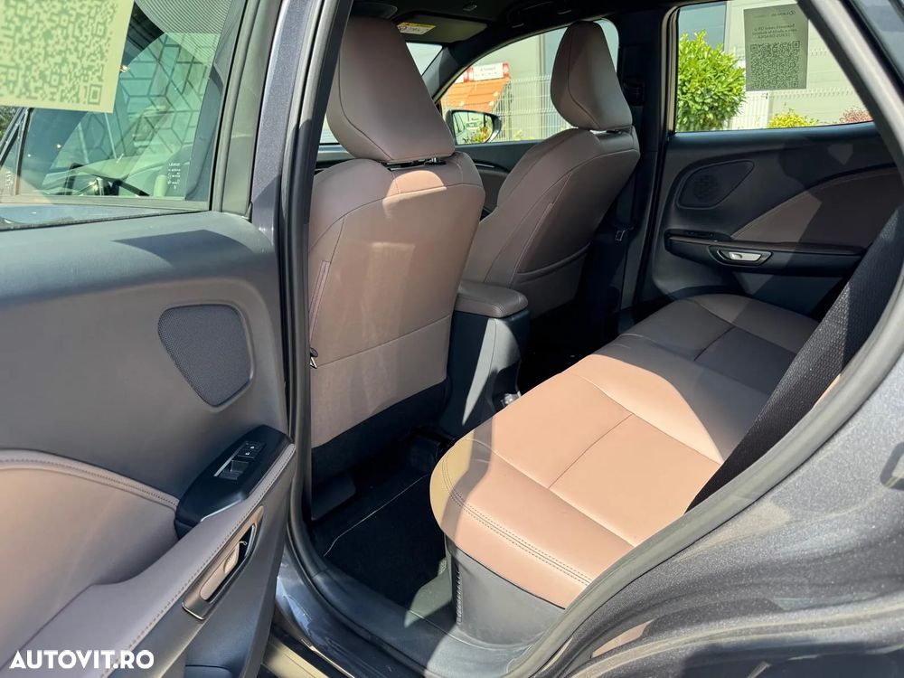 Lexus LBX 1.5 HEV 4x2 CVT Elegant - 23