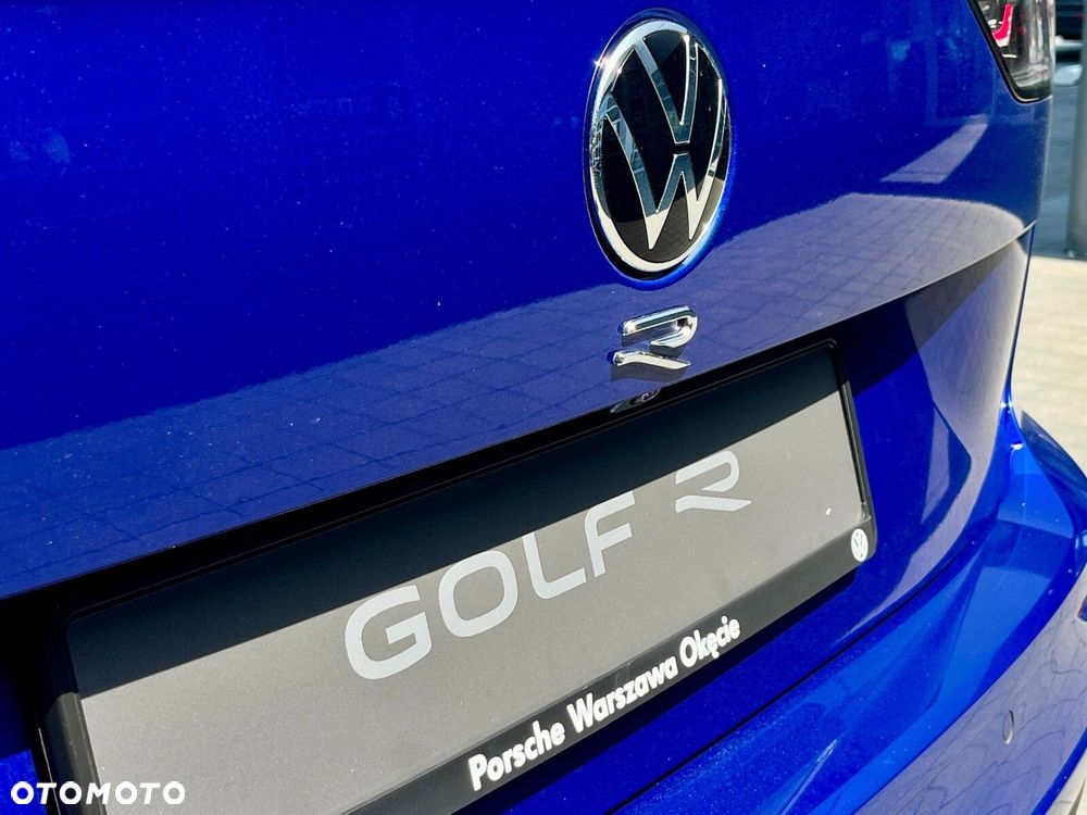 Volkswagen Golf Variant - 11