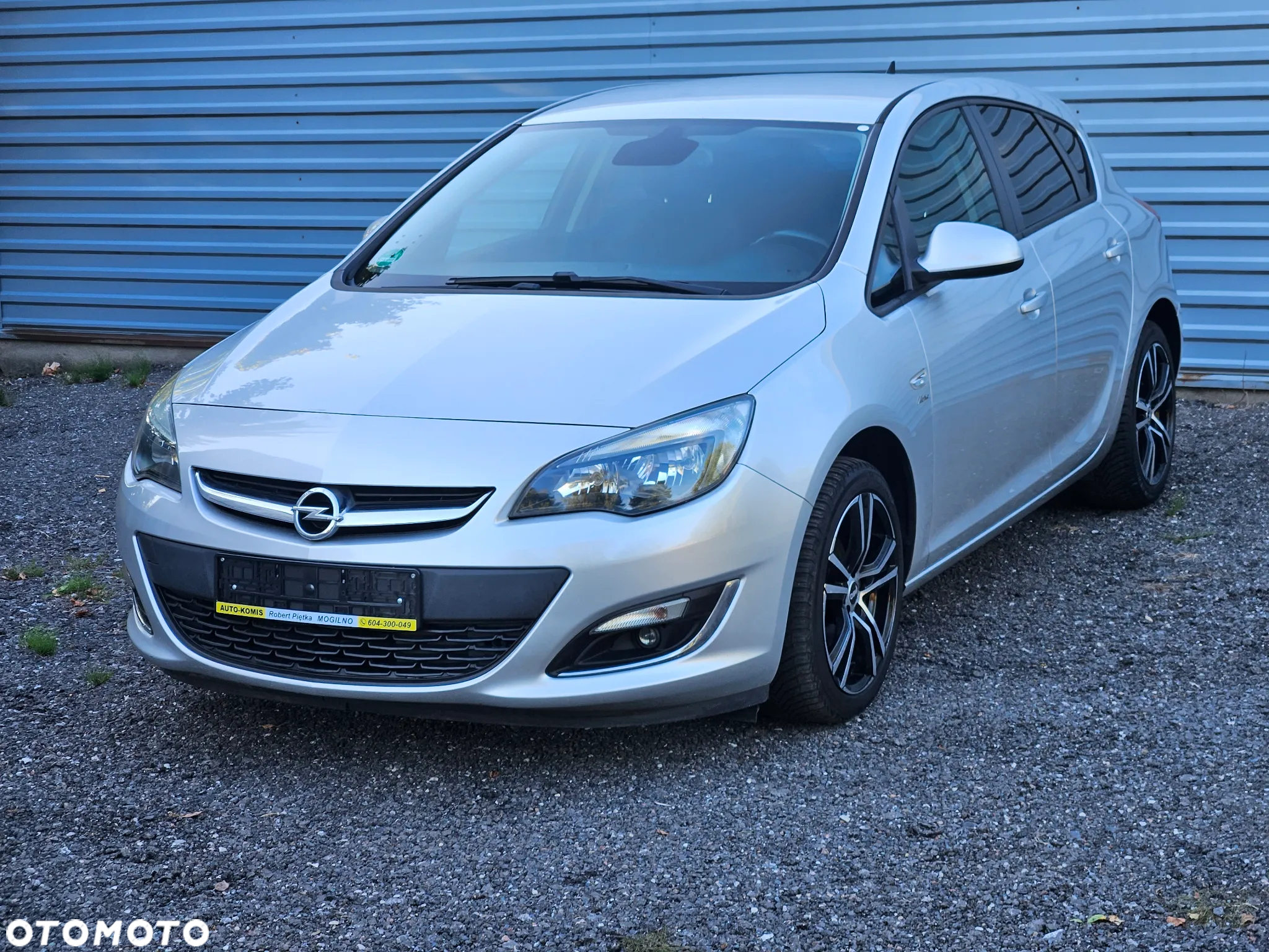 Opel Astra IV 1.4 T Active - 3