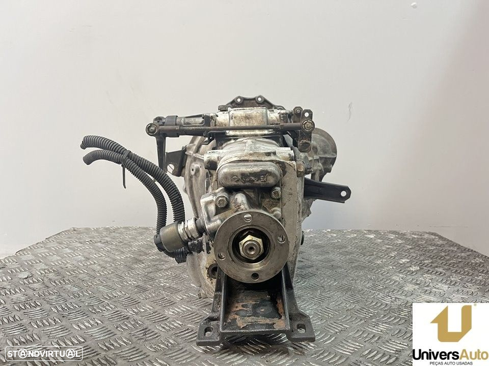 CAIXA VELOCIDADES NISSAN CABSTAR E 2002 -M525E - 4