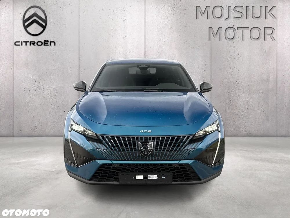 Peugeot 408 - 8