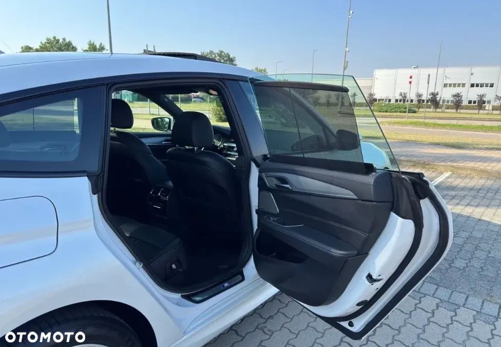 BMW 6GT 630i M Sport - 6