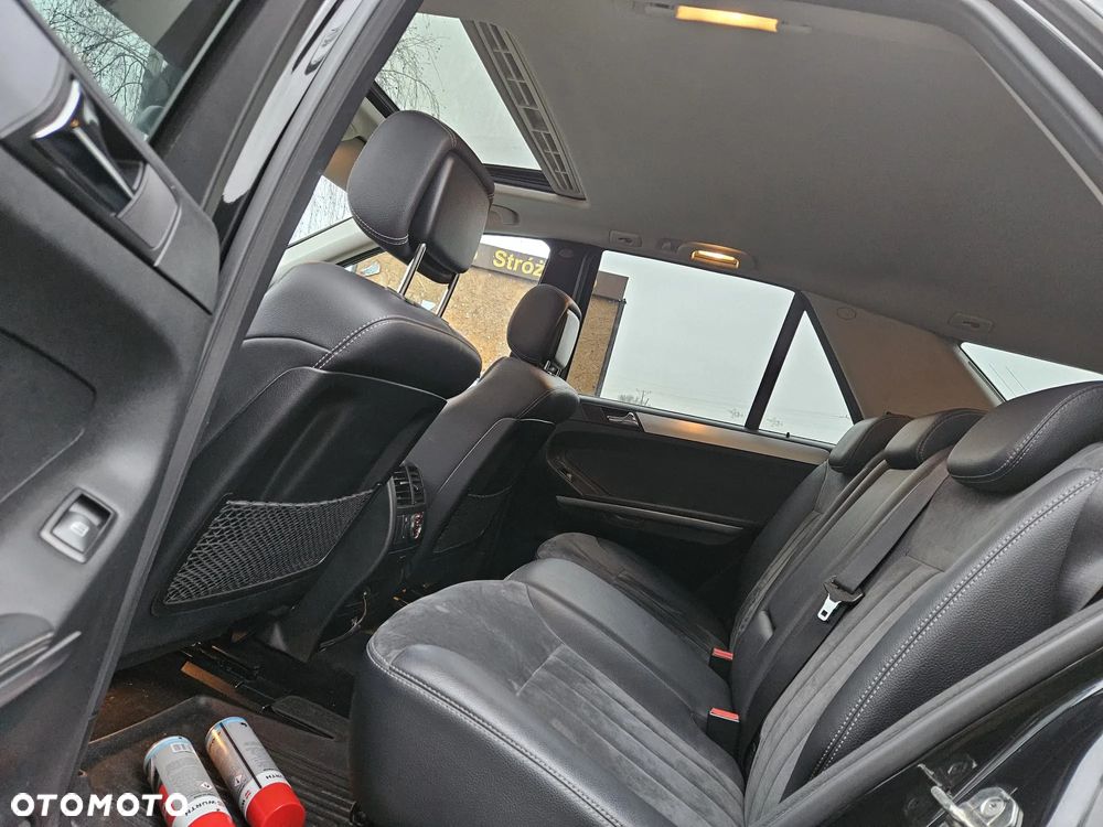Mercedes-Benz ML - 24