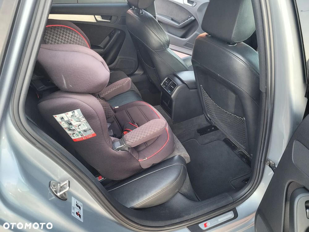 Audi A4 ver-2-0-tfsi-quattro-s-tronic-s-line-sportpaket - 23
