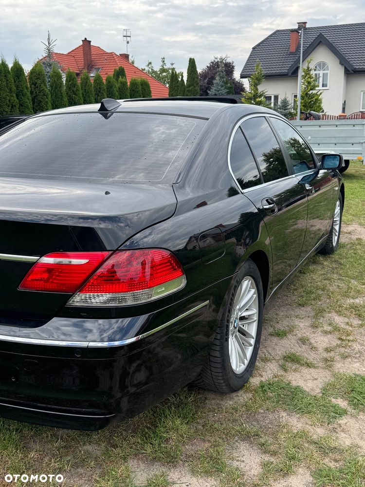 BMW Seria 7 745d - 4