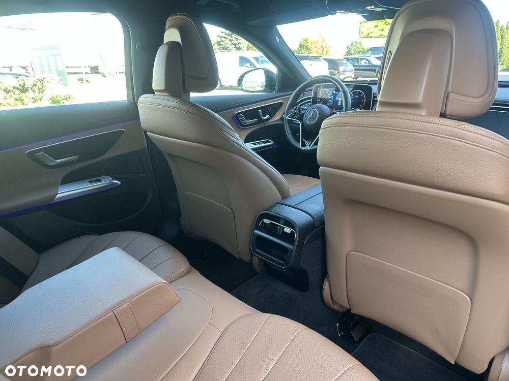 Mercedes-Benz Klasa E 220 d mHEV 4-Matic Avantgarde 9G-Tronic - 21