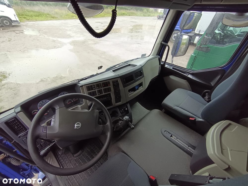Volvo FL - 10