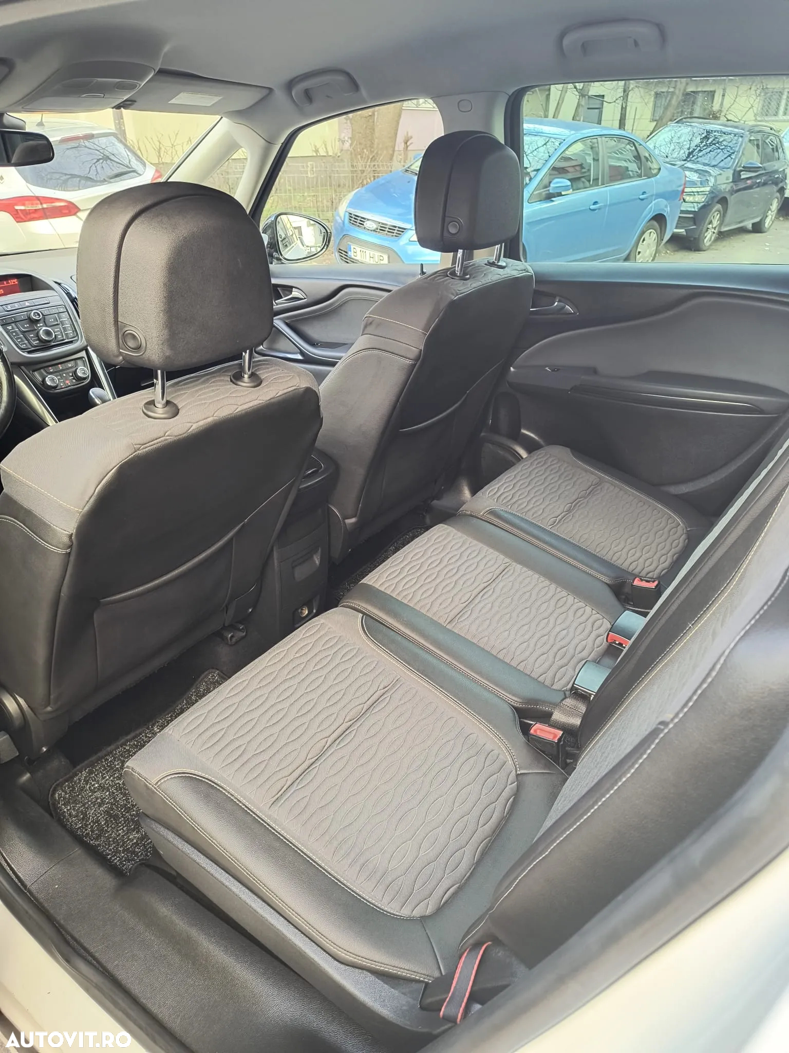 Opel Zafira - 10