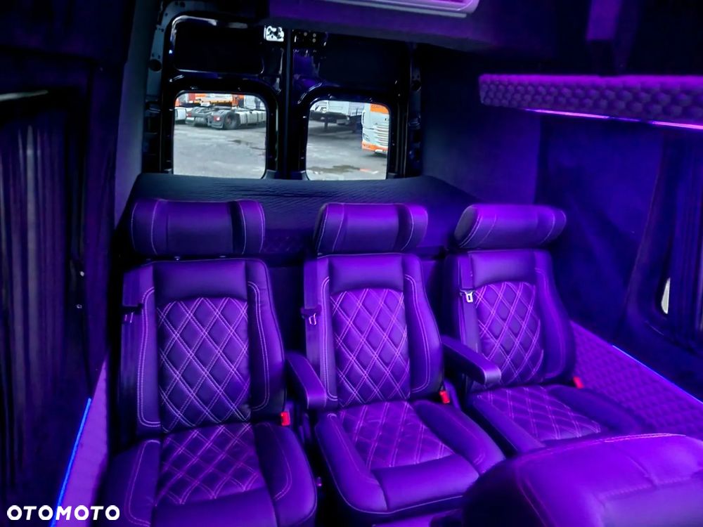 Mercedes-Benz Sprinter - 28