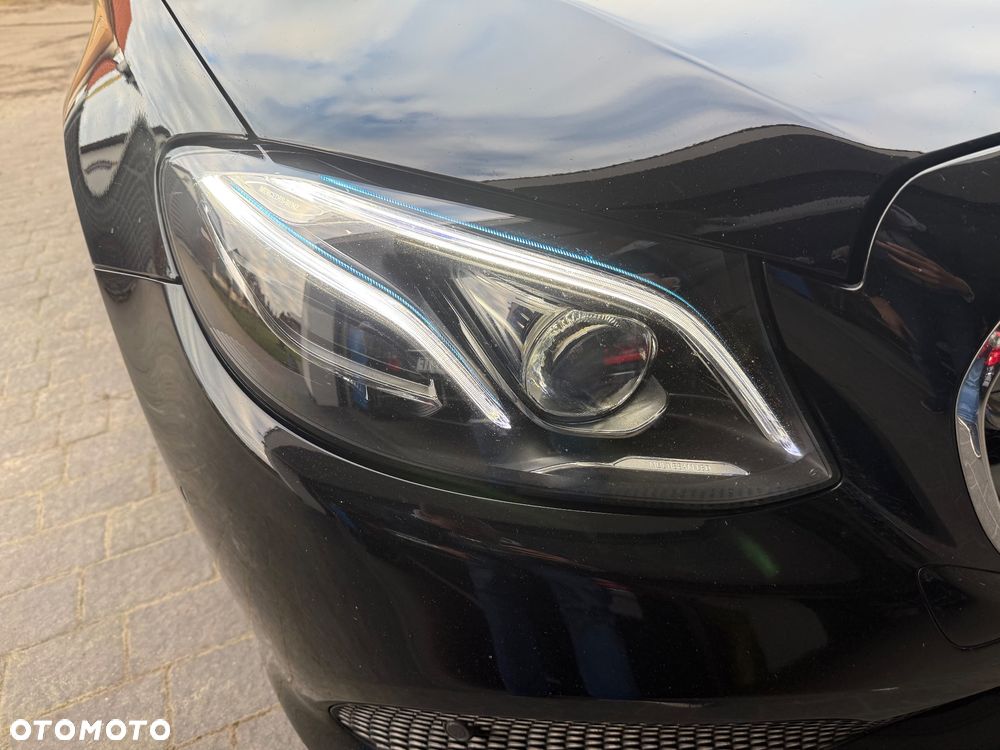 Mercedes-Benz Klasa E 220 d 9G-TRONIC Avantgarde - 4
