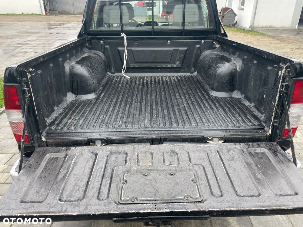 Nissan Pickup 2.5 TDi Navara - 6
