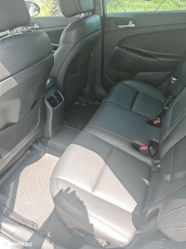 Hyundai Tucson - 8