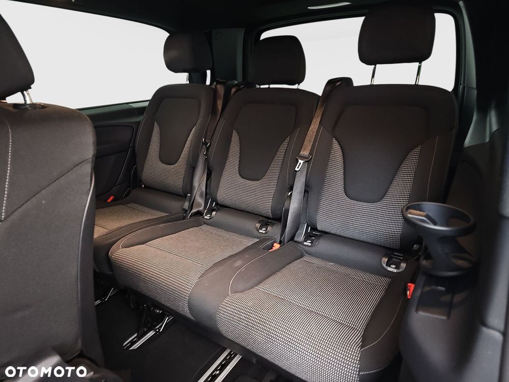 Mercedes-Benz Klasa V 250 d 4-Matic Avantgarde 9G-Tronic (d³ugi) - 36