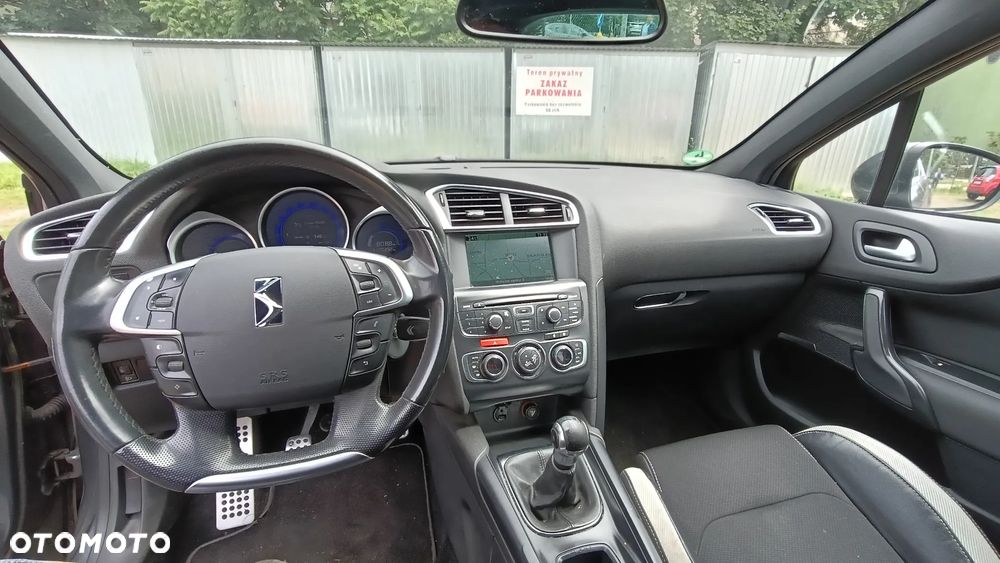 Citroën DS4 1.6 VTi SoChic - 8