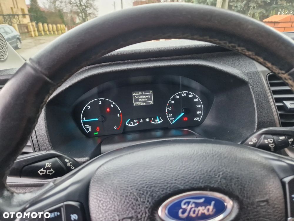 Ford Transit - 13