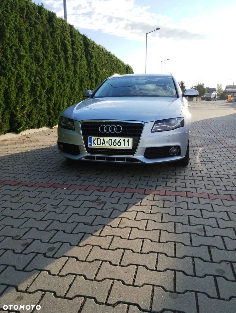 Audi A4 - 1